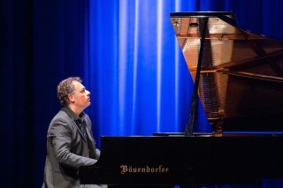 manolis neofytou